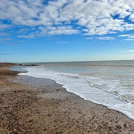 The Beach Retreat - A Bijou Seaside Maisonette Rustington Exterior photo