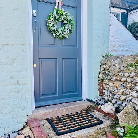 The Beach Retreat - A Bijou Seaside Maisonette Rustington Exterior photo